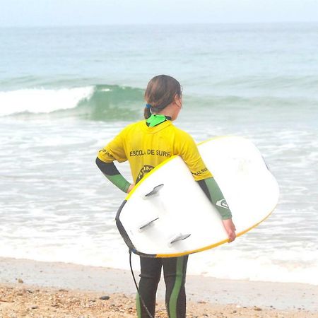 Furadouro Surf Camp Villa โอวาร์ ภายนอก รูปภาพ