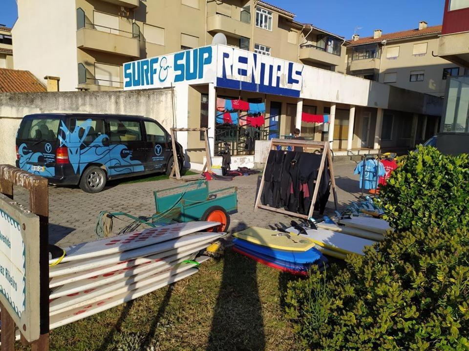 Furadouro Surf Camp Villa โอวาร์ ภายนอก รูปภาพ