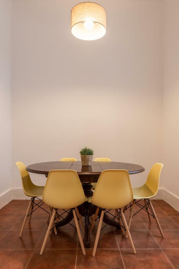 Furadouro Surf Camp Villa โอวาร์ ภายนอก รูปภาพ