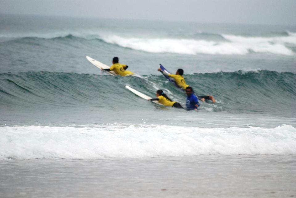 Furadouro Surf Camp Villa โอวาร์ ภายนอก รูปภาพ